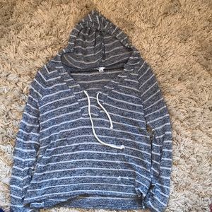 Women’s Volcom hooded sweater